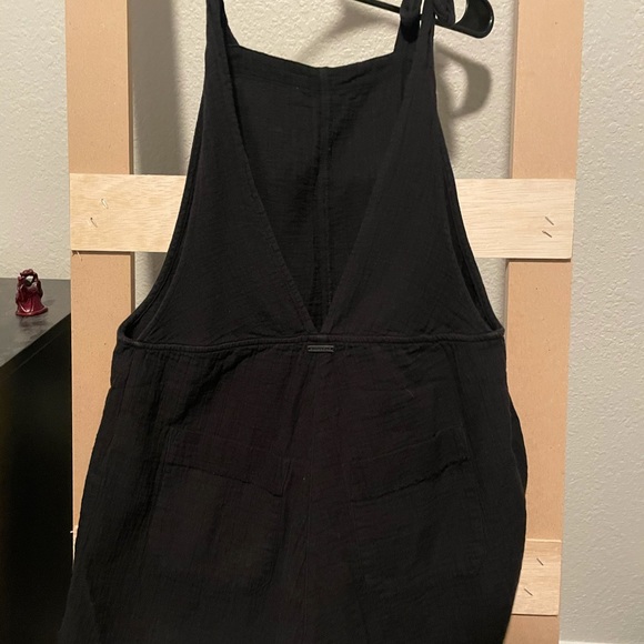 Billabong romper size small - Picture 2 of 3